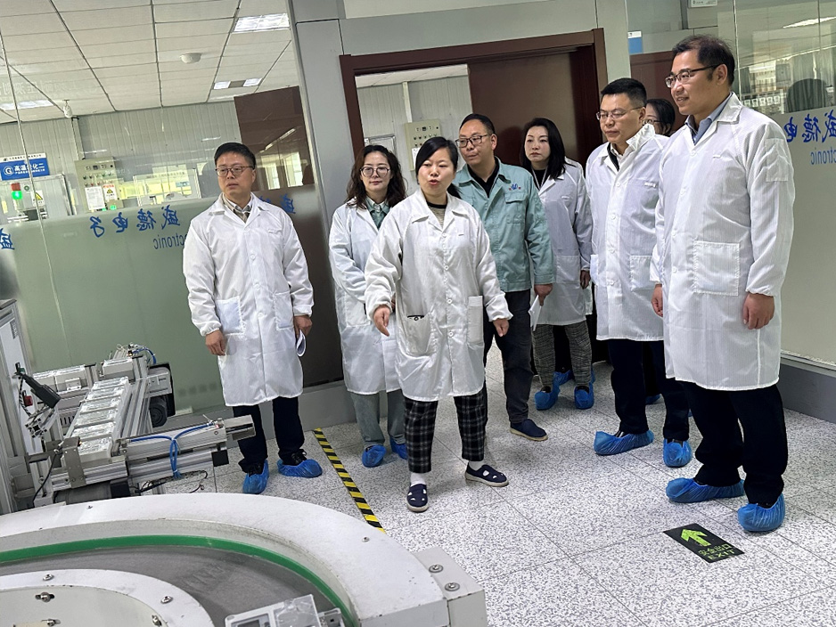 劳模工匠助企行